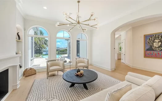 Apartment in new building